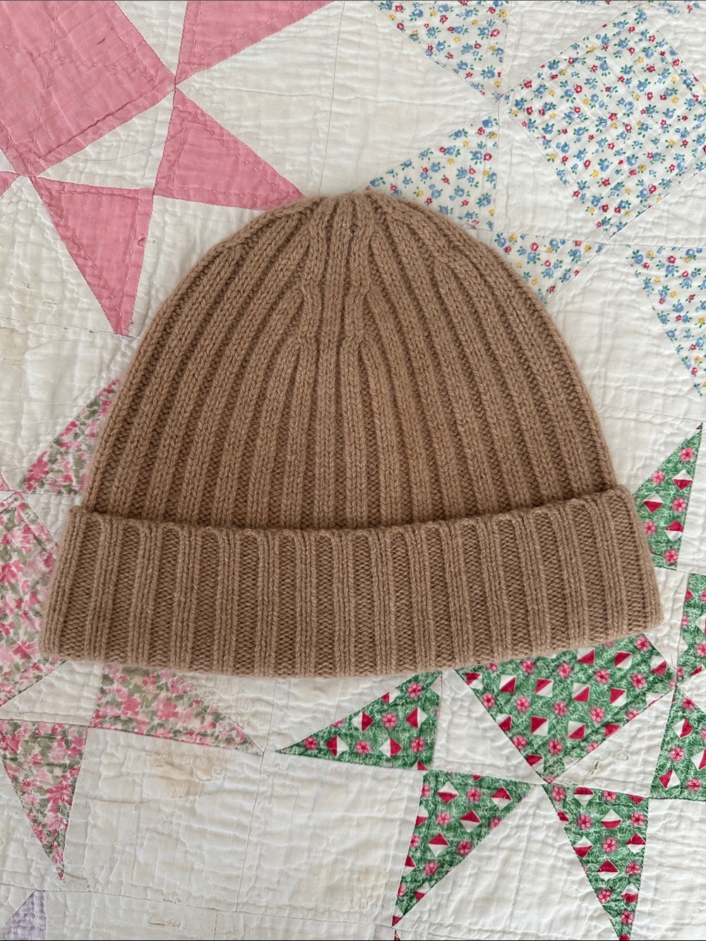 Everlane Ribbed Knit Beanie - Camel Brown